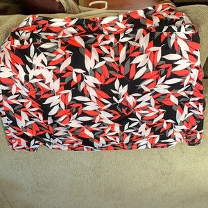 “Tail White Label” size medium Golf skort!  New (never worn). No tags!